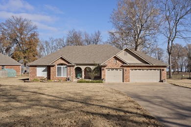 Grand Lake O the Cherokees Home For Sale in Afton Oklahoma