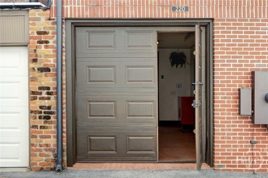 $60K PRICE ADJUSTMENT! QUINTESSENTIAL SAVANNAH. This fully - photo 8