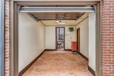 $60K PRICE ADJUSTMENT! QUINTESSENTIAL SAVANNAH. This fully - photo 9