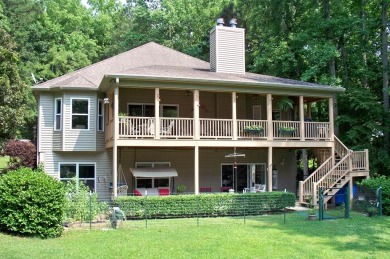 Lake Home For Sale in Eatonton, Georgia