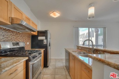 Bright, airy and built in 2007, this 2-bedroom, 1.5-bathroom - photo 7