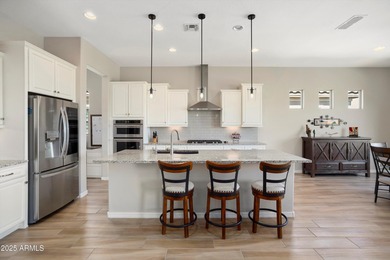 Stunning Endeavor model on the 6th hole of Sun City Festival's