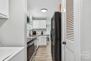 New Price! Welcome home to this beautifully renovated all-brick - photo 14