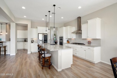 Stunning Endeavor model on the 6th hole of Sun City Festival's