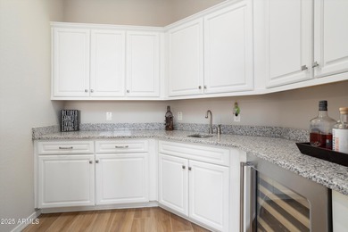 Stunning Endeavor model on the 6th hole of Sun City Festival's