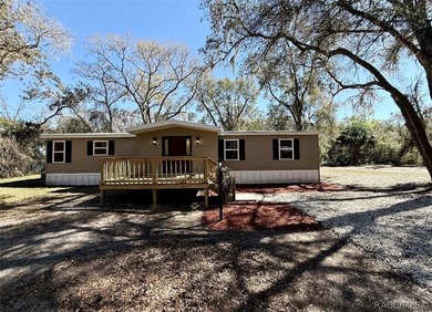 PRICE IMPROVEMENT!!! PRIVATE RETREAT WITH WATER ACCESS ON 1.12 - photo 4