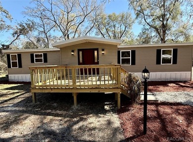PRICE IMPROVEMENT!!! PRIVATE RETREAT WITH WATER ACCESS ON 1.12 - photo 5