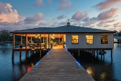 VACATION AT HOME! PERFECT FOR ENTERTAINING OR FAMILY GATHERINGS! - photo 36