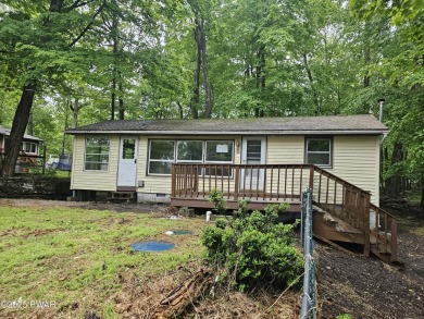 Lake Home Sale Pending in Dingmans Ferry, Pennsylvania