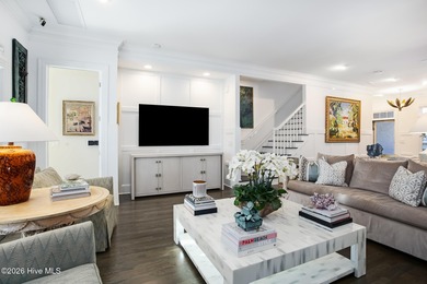 1810 Mews Drive | Landfall Resort-style outdoor living sets 1810