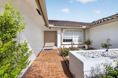 Welcome to this exceptional single-story residence in Boca Raton - photo 3
