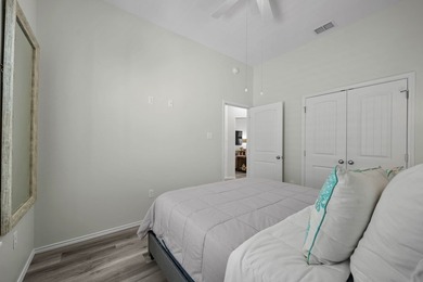 Discover relaxed coastal living at Ocean Reef Cottages in - photo 28