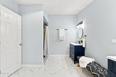 Step inside this large fully remodeled home with a huge lot - photo 29