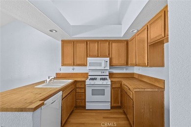 Enjoy easy living in this well-maintained Mesa Vista condominium - photo 9