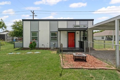 Affordable Homeownership Near the Lake! Don't miss this charming - photo 3