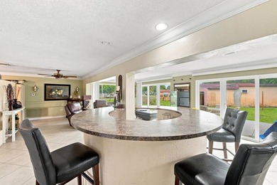 Welcome to this spacious 3-bedroom, 3-bathroom home located in - photo 8