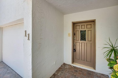 This Gorgeous Townhome is located between the ocean and - photo 5