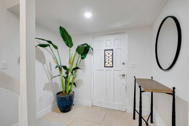 This Gorgeous Townhome is located between the ocean and - photo 6