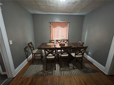 Spacious 4 bedroom Colonial! Currently rented at $1,512 per - photo 11