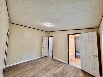 Well-manicured with room to grow! This beautiful home has 4 - photo 21