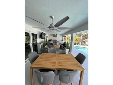 Beautiful house in Cape Coral. Home is a builder lot w/3 lots - photo 3