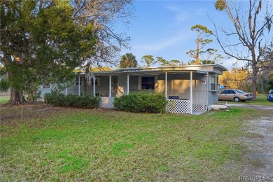 INCOME PRODUCING PROPERTY. TOTAL OF 5 SEPERATE HOUSES!!! House 2 - photo 1