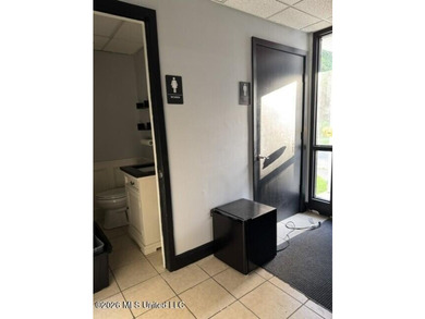 Looking for Affordable Space to start your Business LOOK NO MORE - photo 7