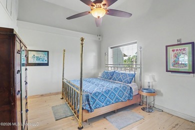 Rare opportunity to own a 1,734 SqFt mixed-use commercial - photo 18