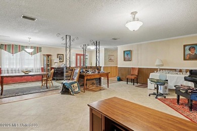 This large 1 level home has endless possibilities. 2 huge living - photo 5