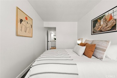 Welcome to 1028 Palo Verde Avenue, a stylish townhome in Bixby - photo 27