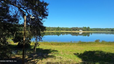 Mariner Lake Acreage Sale Pending in Interlachen Florida