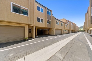 Welcome to 1028 Palo Verde Avenue, a stylish townhome in Bixby - photo 33