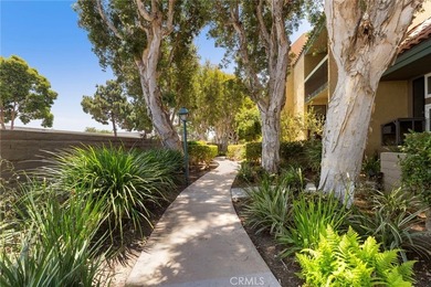 Welcome to 1028 Palo Verde Avenue, a stylish townhome in Bixby - photo 34