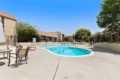 Welcome to 1028 Palo Verde Avenue, a stylish townhome in Bixby - photo 39