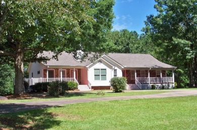 Lake Home For Sale in Eatonton, Georgia