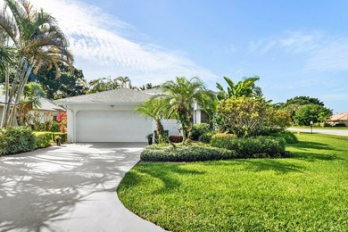 Experience the very best of waterfront living in this - photo 3