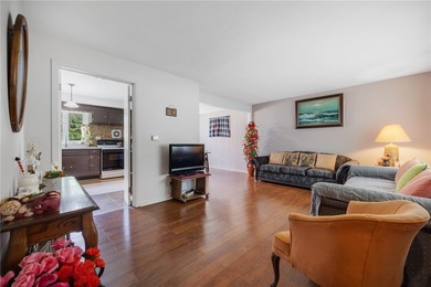 Great location in the heart of Brighton with highly sought-after - photo 11