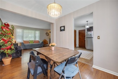 Great location in the heart of Brighton with highly sought-after - photo 16