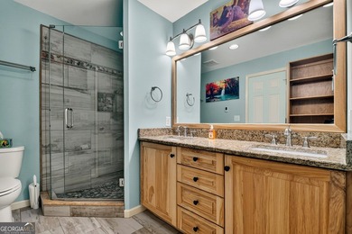 Less than a mile from Carters Lake, this charming mountain