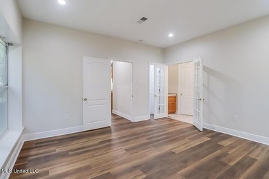 YOU WILL BE IN LOVE WITH THIS 4-BEDROOM DIAMONDHEAD HOME!!! - photo 8
