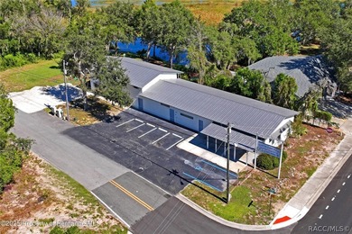 Lake Henderson Apartment For Sale in Inverness Florida