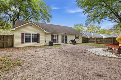 Welcome to 9 Wellena Court! Tucked away on a quiet cul-de-sac - photo 34