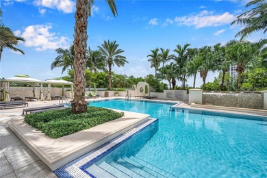 Gorgeous 2 Bedroom + Den (can be enclosed as a 3rd bedroom) / 2