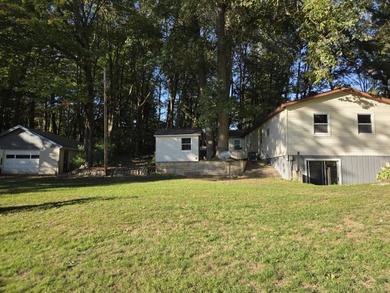Enjoy lake living full or part time at all sports Littlefield - photo 3