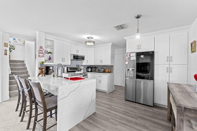 Location is SO good that this has been a one owner home since - photo 8