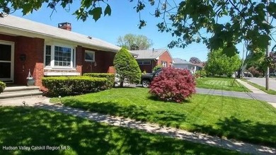 (private lake, pond, coastal) Home For Sale in Saugerties New York