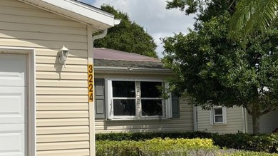 Welcome to the Savanna Club in Port St. Lucie. This unique - photo 1