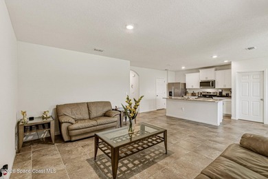 Welcome home to this beautifully upgraded 3BR/2BA residence - photo 12