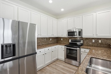 Beautifully maintained and freshly painted Jacaranda model - photo 14