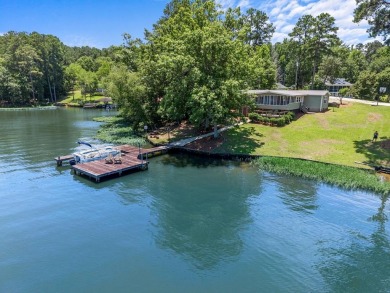 Lake Home For Sale in Sparta, Georgia